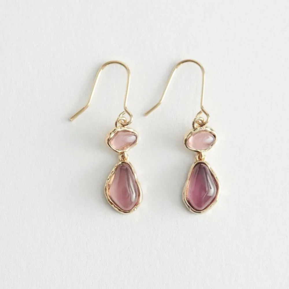 & Other Stories Dangling Gemstone Pendant Earrings Pink Beige